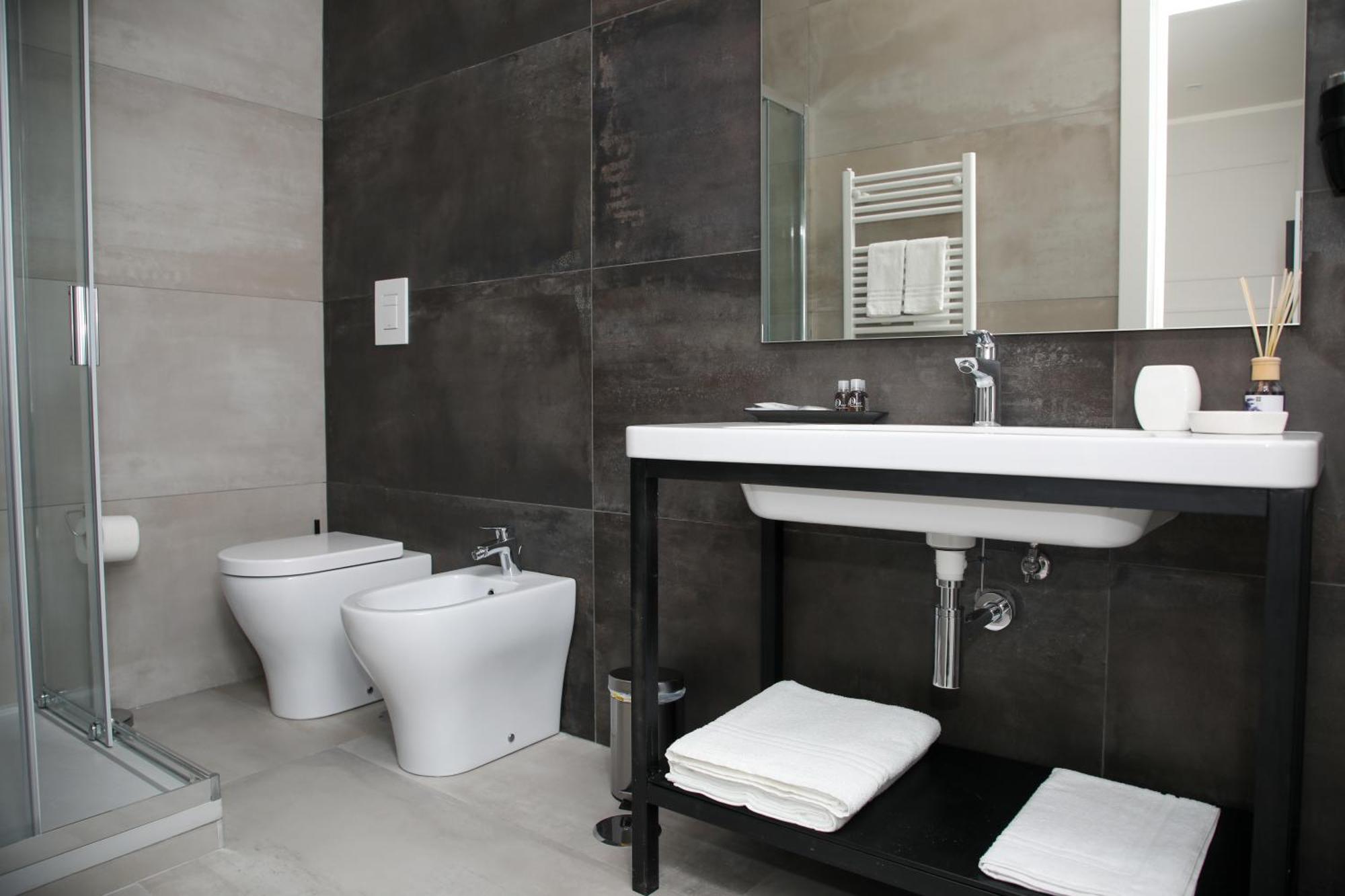 Principessa Isabella Luxury Rooms Салерно Екстериор снимка