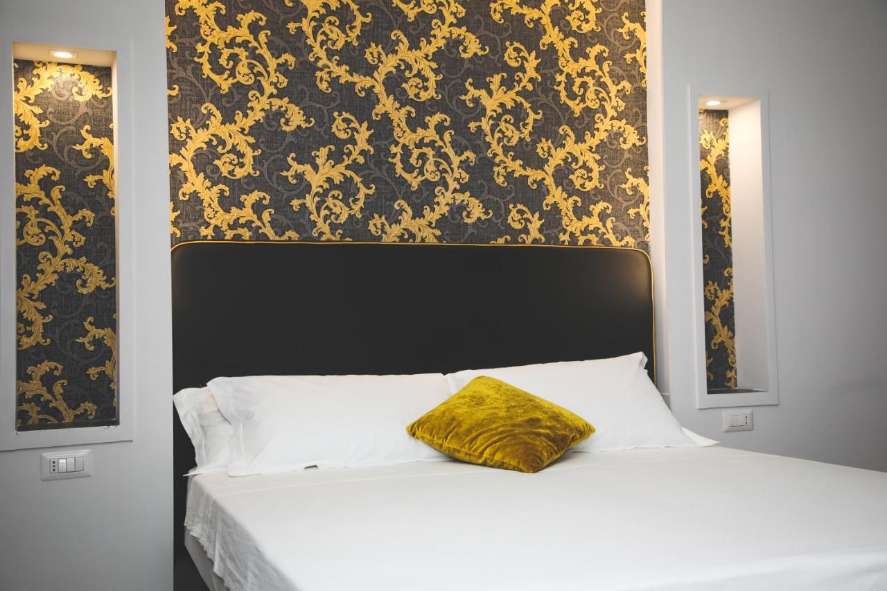 Principessa Isabella Luxury Rooms Салерно Екстериор снимка