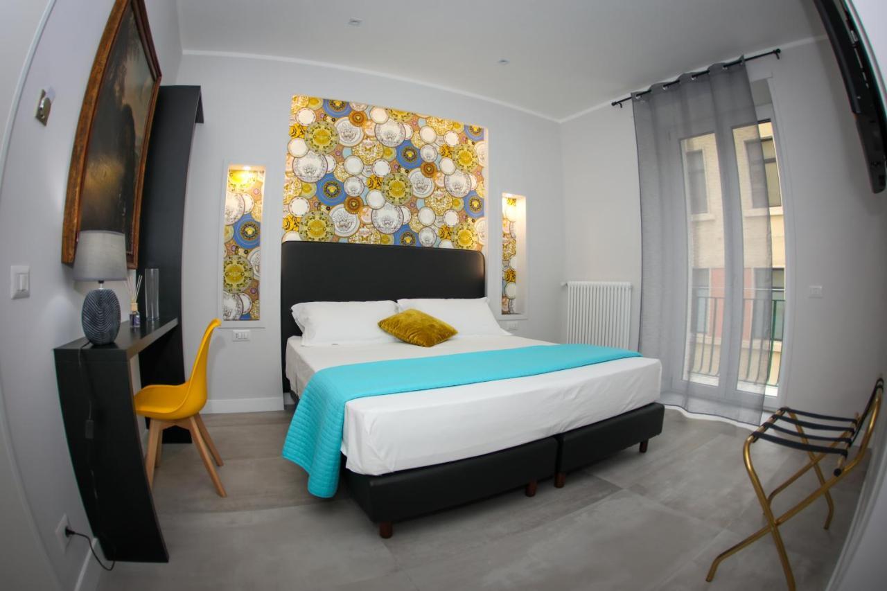 Principessa Isabella Luxury Rooms Салерно Екстериор снимка
